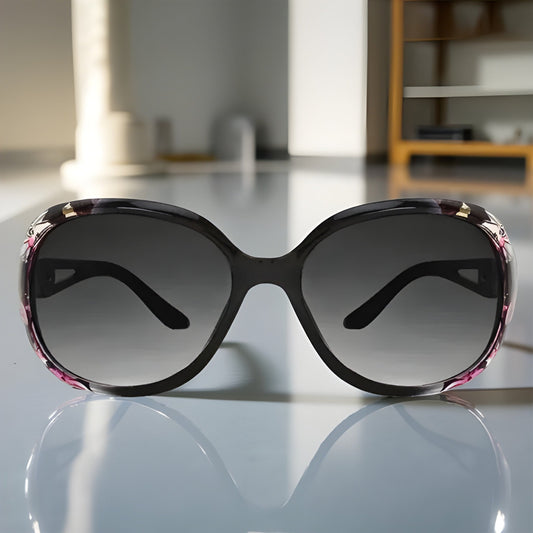 Stylish Women’s Sunglasses